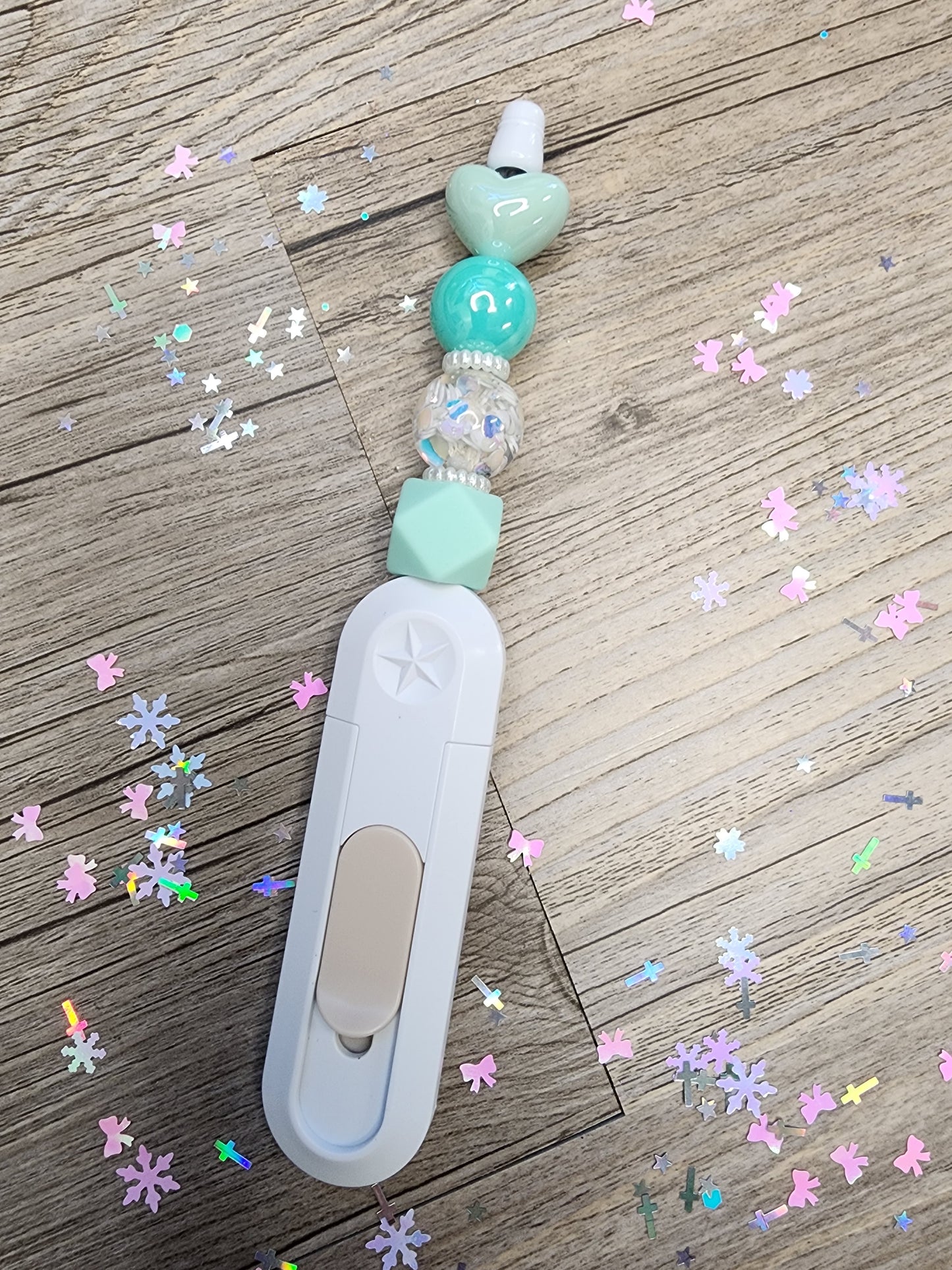 Beaded Box Cutter - White Handle with Teal & Hearts