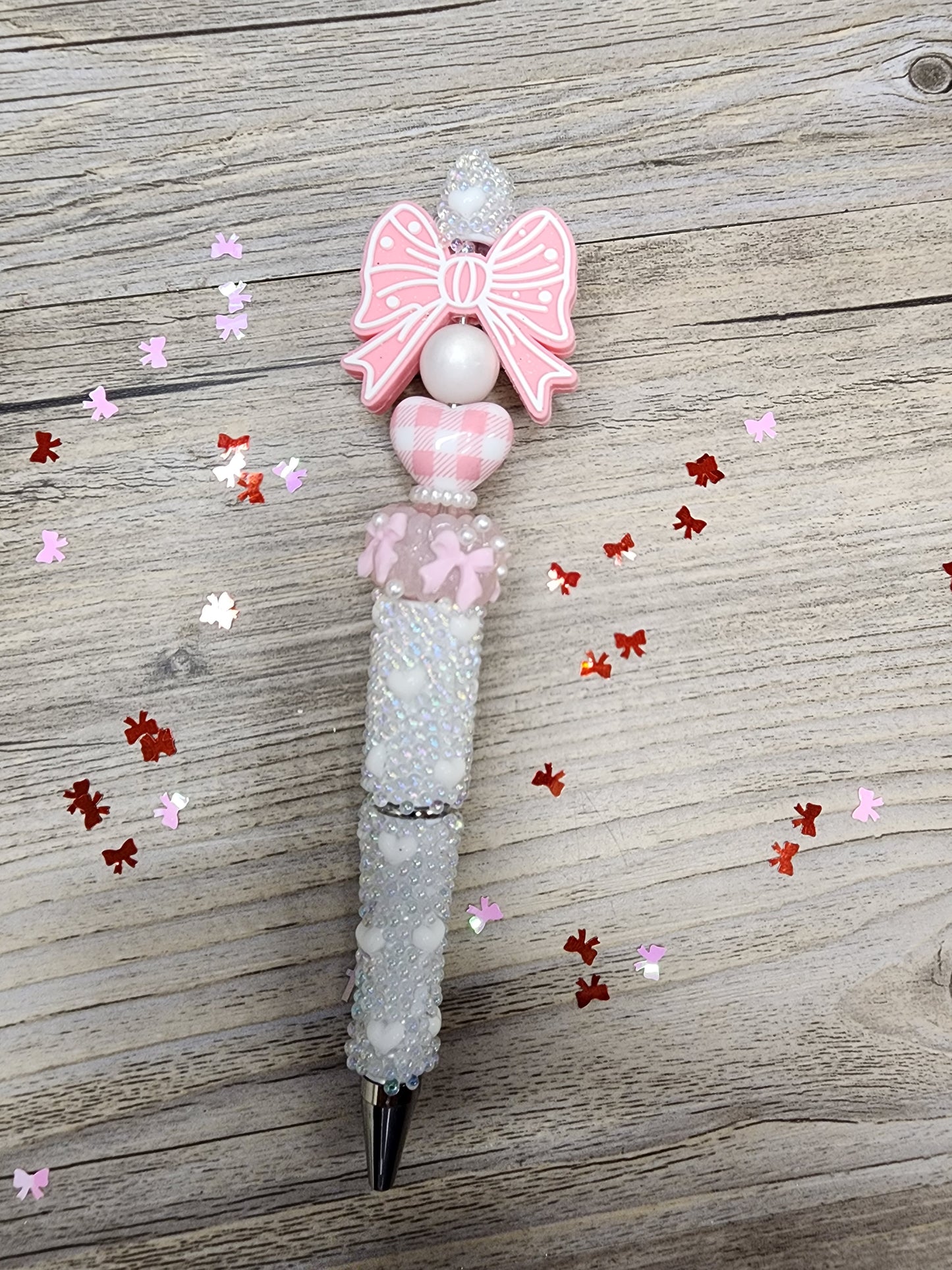 White Bubble Pen with Hearts - Pink Checkered & Bow Beads