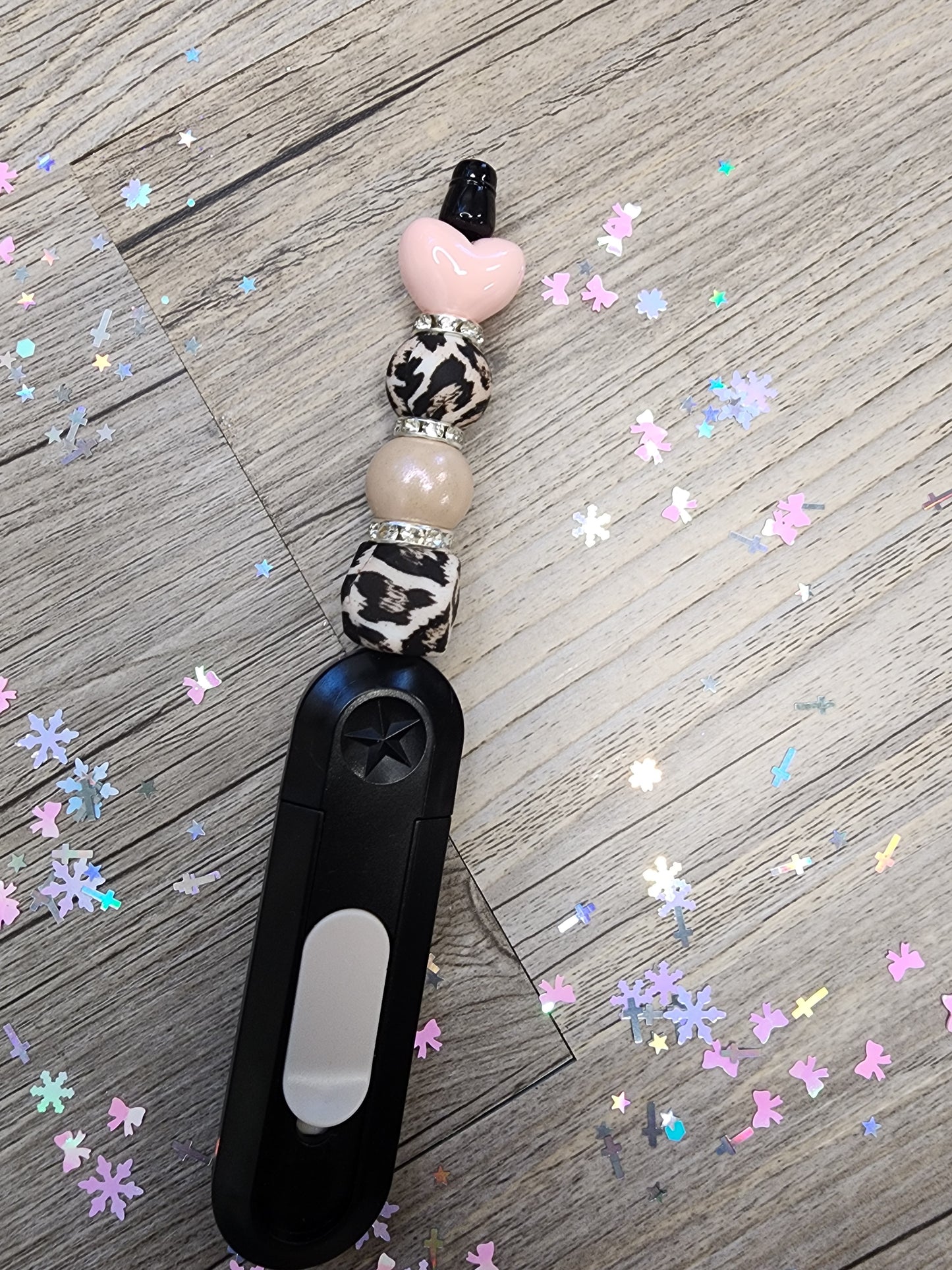 Beaded Box Cutter - Black Handle with Leopard Print & Pink Heart