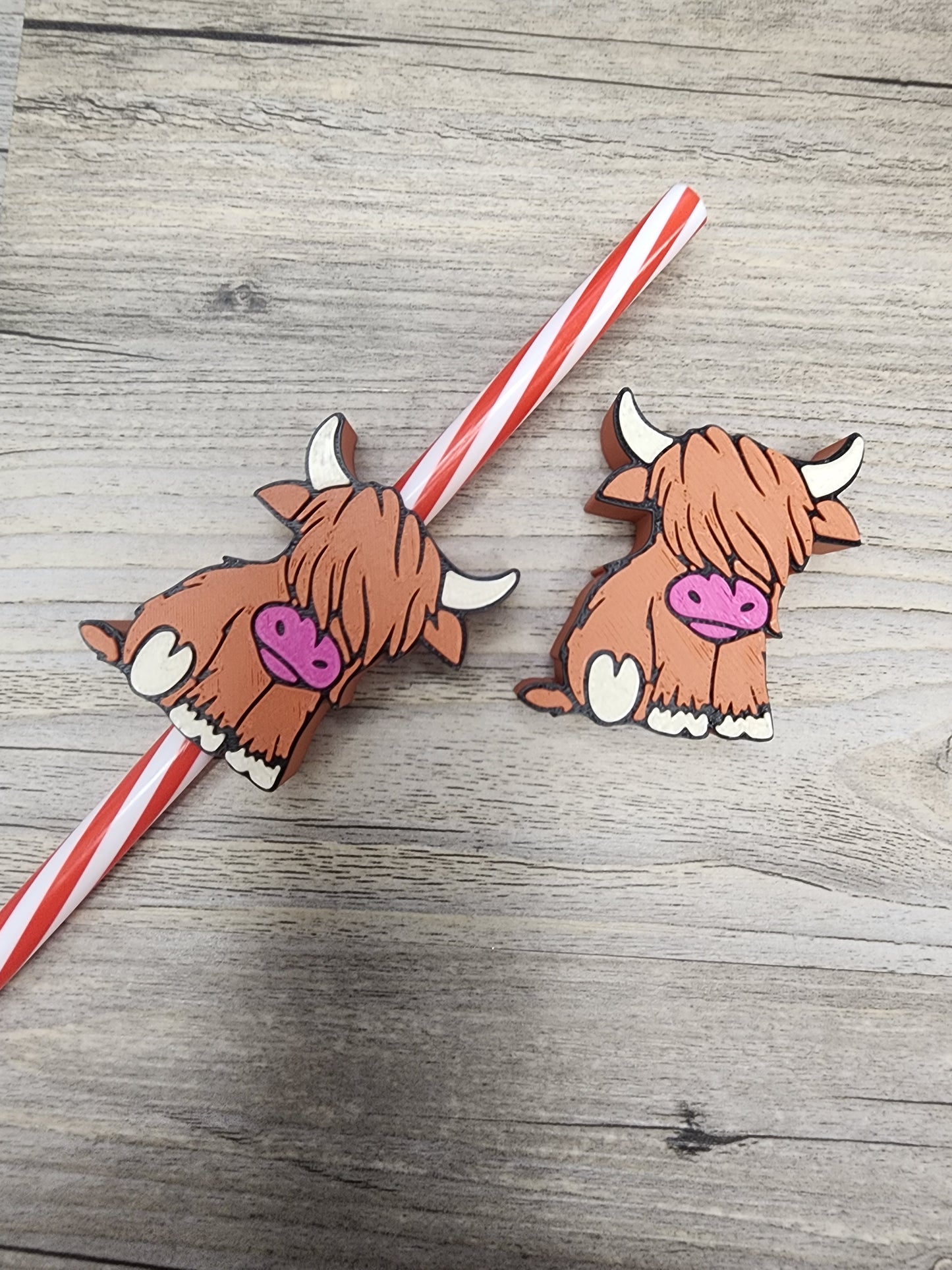 Plastic Light Brown Highland Cows Straw Topper